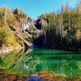 �������